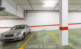 Stijlvol appartement met privétuin te koop in een gated community in Sierra Blanca, Marbella 793901 