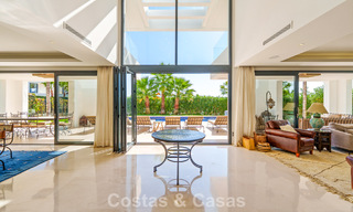 Exclusieve luxevilla met modernistisch design te koop in Nueva Andalucia’s golfvallei, Marbella 793935 