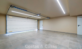 Exclusieve luxevilla met modernistisch design te koop in Nueva Andalucia’s golfvallei, Marbella 793949 