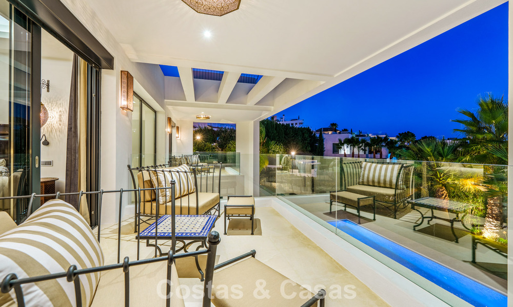 Exclusieve luxevilla met modernistisch design te koop in Nueva Andalucia’s golfvallei, Marbella 793955