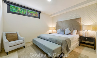 Luxevilla met contemporaine bouwstijl te koop in een beveiligde privé community van Nueva Andalucia, Marbella 793995 