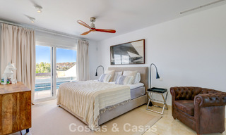 Gerenoveerd penthouse met 3 slaapkamers in beveiligde gemeenschap met uitzicht op zee en golfbaan in Marbella - Benahavis 793333 