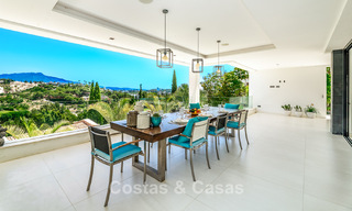 Luxueuze, moderne, klasse-villa te koop met zeezicht in een prestigieus golfresort in Marbella - Benahavis 794032 