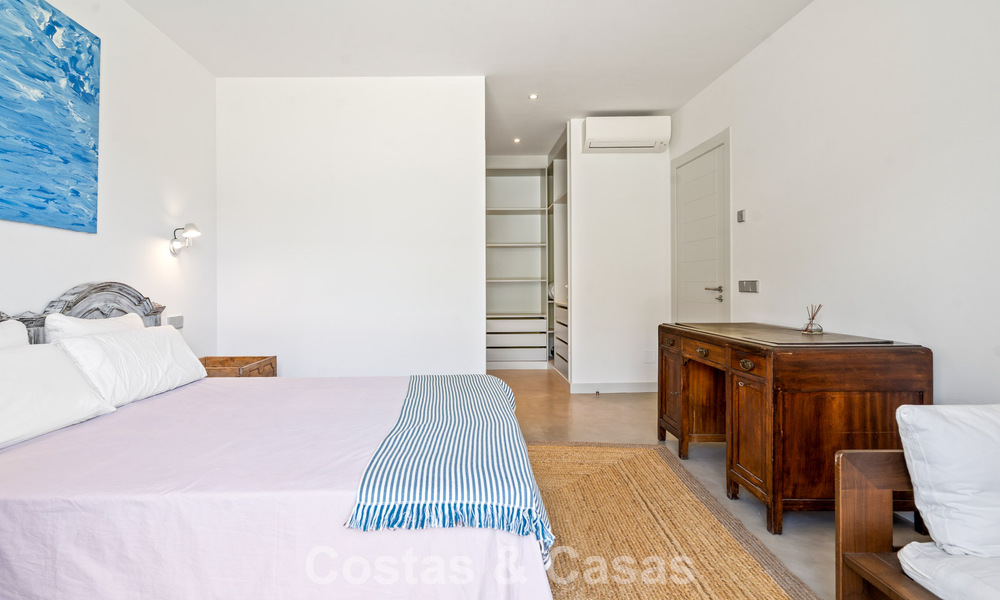 Ruime, moderne villa met apart gastenverblijf te koop in El Madroñal, Benahavis - Marbella 794049