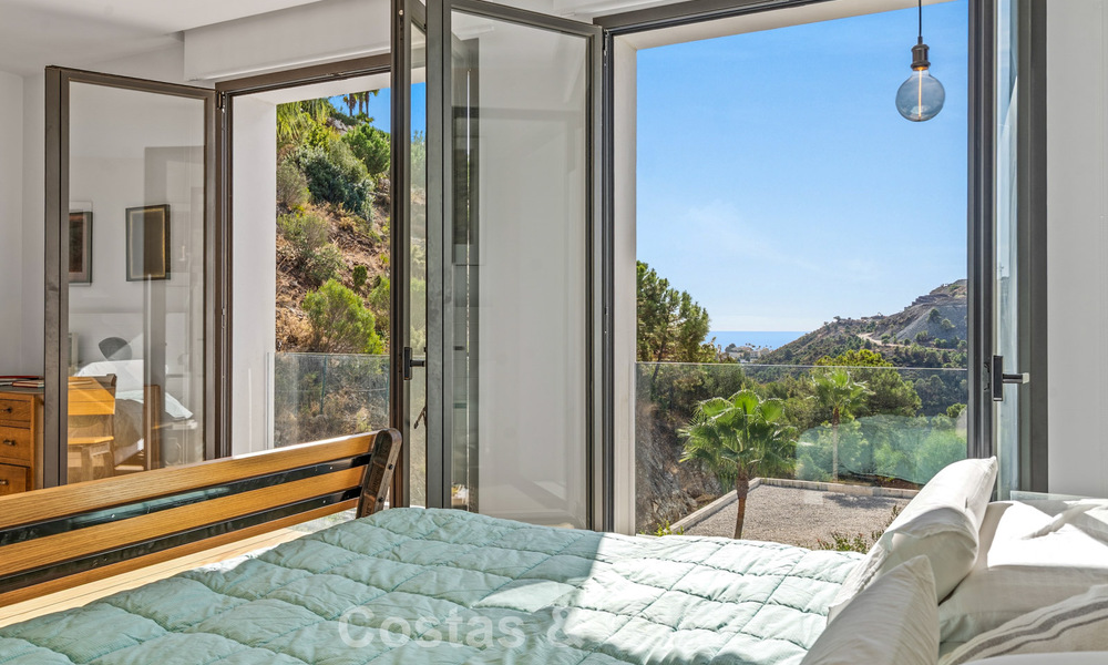 Ruime, moderne villa met apart gastenverblijf te koop in El Madroñal, Benahavis - Marbella 794059