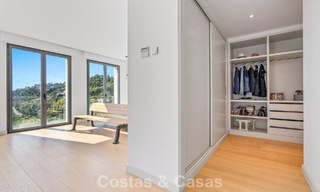 Ruime, moderne villa met apart gastenverblijf te koop in El Madroñal, Benahavis - Marbella 794063 