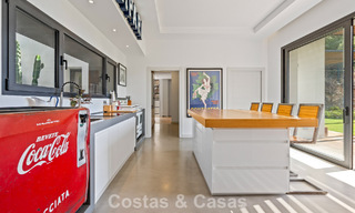 Ruime, moderne villa met apart gastenverblijf te koop in El Madroñal, Benahavis - Marbella 794069 