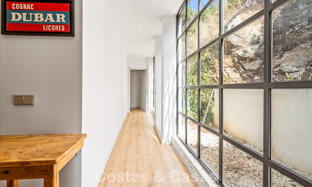 Ruime, moderne villa met apart gastenverblijf te koop in El Madroñal, Benahavis - Marbella 794075