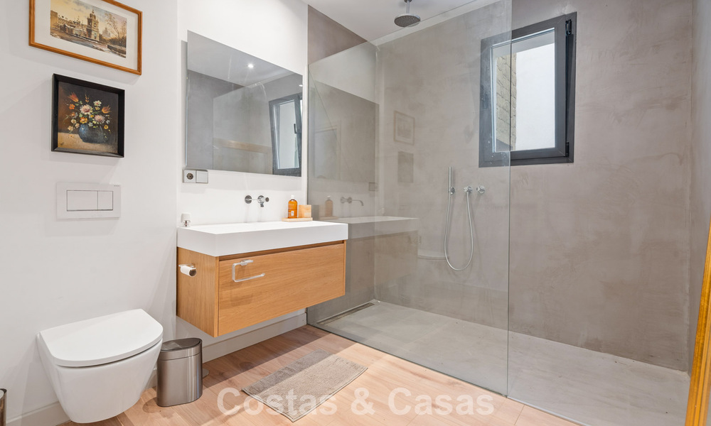 Ruime, moderne villa met apart gastenverblijf te koop in El Madroñal, Benahavis - Marbella 794077