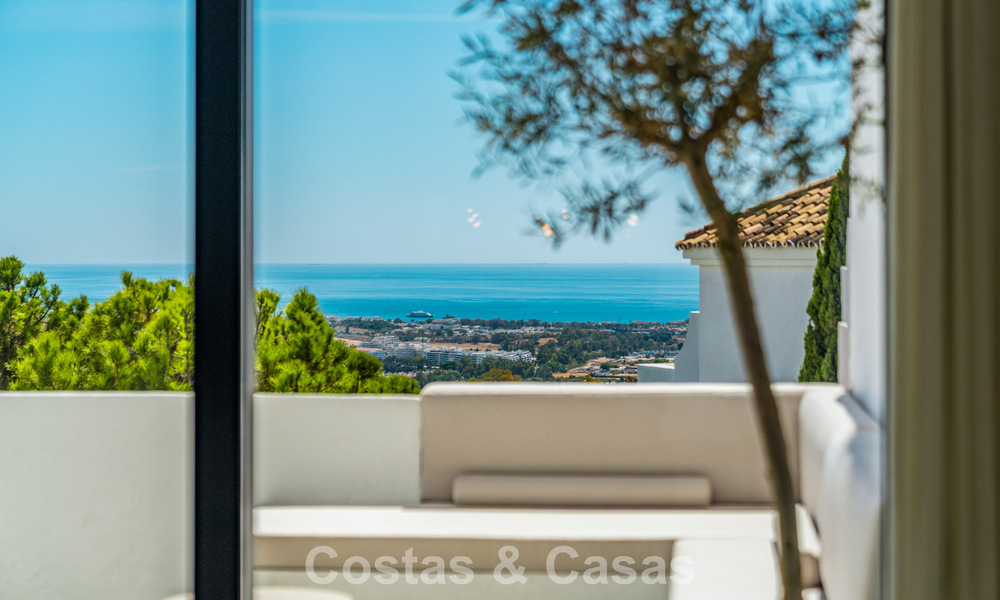 Instapklaar, luxueus gerenoveerd duplex appartement te koop in de heuvels van Marbella - Benahavis 794100