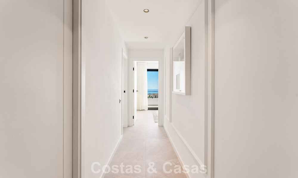 Instapklaar, luxueus gerenoveerd duplex appartement te koop in de heuvels van Marbella - Benahavis 794114