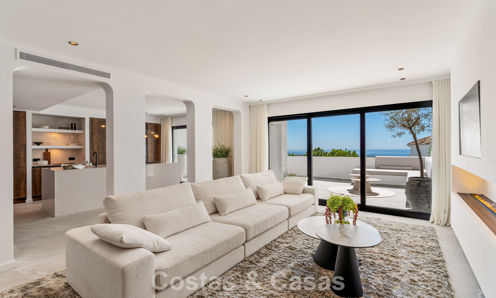 Instapklaar, luxueus gerenoveerd duplex appartement te koop in de heuvels van Marbella - Benahavis 794125