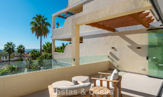Gerenoveerd luxe appartement met zeezicht te koop in het begeerde Nueva Andalucia, Marbella 794133 