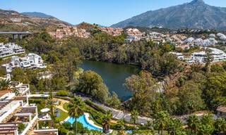 Gerenoveerd luxe appartement met zeezicht te koop in het begeerde Nueva Andalucia, Marbella 794157 