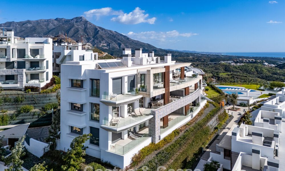 Instapklaar, ruim, eigentijds, luxe appartement te koop in de heuvels van La Quinta Resort in Marbella - Benahavis 794374
