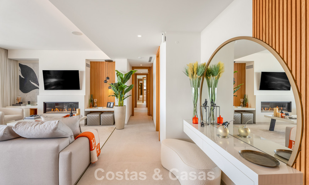 Instapklaar, ruim, eigentijds, luxe appartement te koop in de heuvels van La Quinta Resort in Marbella - Benahavis 794380