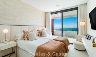 Instapklaar, ruim, eigentijds, luxe appartement te koop in de heuvels van La Quinta Resort in Marbella - Benahavis 794383 