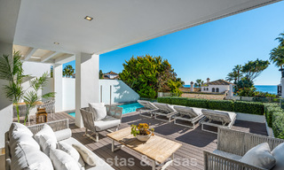 Prestigieuze, modern gerenoveerde, halfvrijstaande villa te koop, tweede lijn strand in Puente Romano op Marbella’s Golden Mile 794458 
