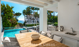 Prestigieuze, modern gerenoveerde, halfvrijstaande villa te koop, tweede lijn strand in Puente Romano op Marbella’s Golden Mile 794459 