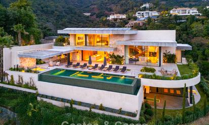 Gloednieuwe luxevilla met panoramische vergezichten te koop in de gated urbanisatie van El Madroñal in Benahavis - Marbella 794193