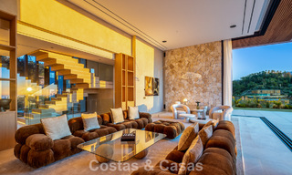 Gloednieuwe luxevilla met panoramische vergezichten te koop in de gated urbanisatie van El Madroñal in Benahavis - Marbella 794201 