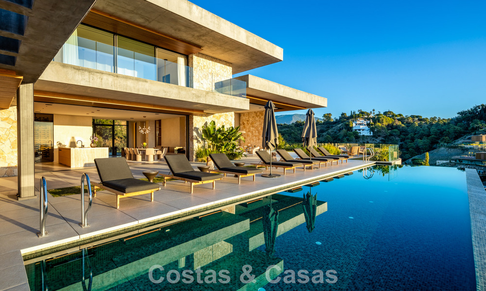 Gloednieuwe luxevilla met panoramische vergezichten te koop in de gated urbanisatie van El Madroñal in Benahavis - Marbella 794203