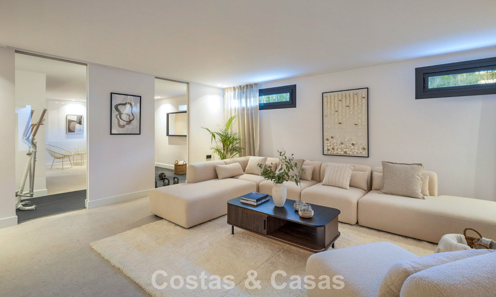 Instapklare, moderne luxevilla met minimalistische bouwstijl te koop op de New Golden Mile tussen Marbella en Estepona 794322