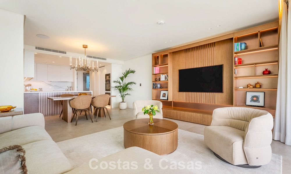 Modern, luxueus tuinappartement te koop met panoramisch zicht op de kust i/e gated boutique complex nabij Marbella stad 794481