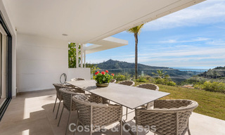 Modern, luxueus tuinappartement te koop met panoramisch zicht op de kust i/e gated boutique complex nabij Marbella stad 794485 