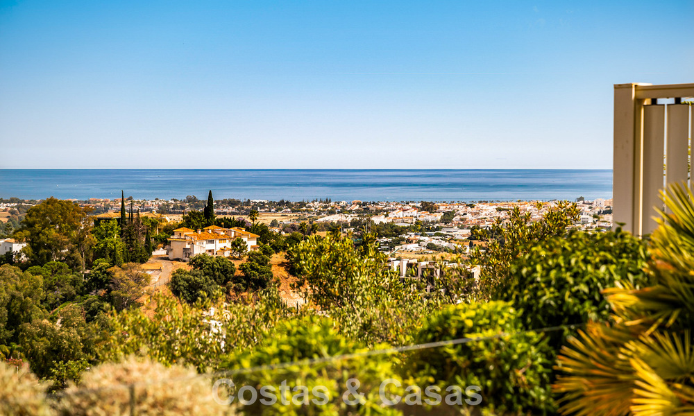 Modern appartement met villakarakter te koop met zeezicht in een exclusief complex in La Quinta, Marbella - Benahavis 794509