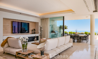 Modern appartement met villakarakter te koop met zeezicht in een exclusief complex in La Quinta, Marbella - Benahavis 794549 