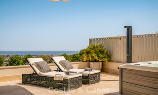 Modern appartement met villakarakter te koop met zeezicht in een exclusief complex in La Quinta, Marbella - Benahavis 794550 