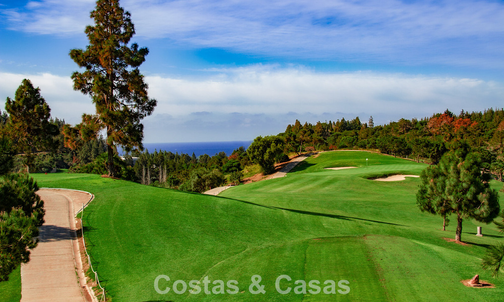 Nieuwe, moderne appartementen met fenomenaal uitzicht te koop in Mijas Costa, Costa del Sol 794601