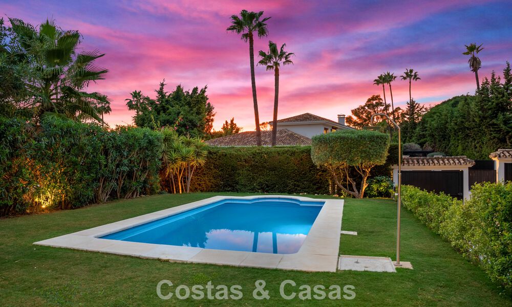 Villa met eigentijdse mediterrane flair te koop in Nueva Andalucia, Marbella 794756