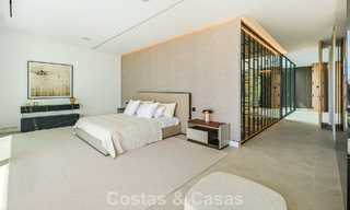 Ultramoderne halfvrijstaande villa met privétuin en -zwembad te koop aan de Golden Mile, Marbella 795064 