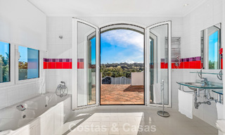 Authentieke Andalusische villa met idyllisch, panoramisch golfzicht te koop in Sotogrande Alto, Costa del Sol 795179 
