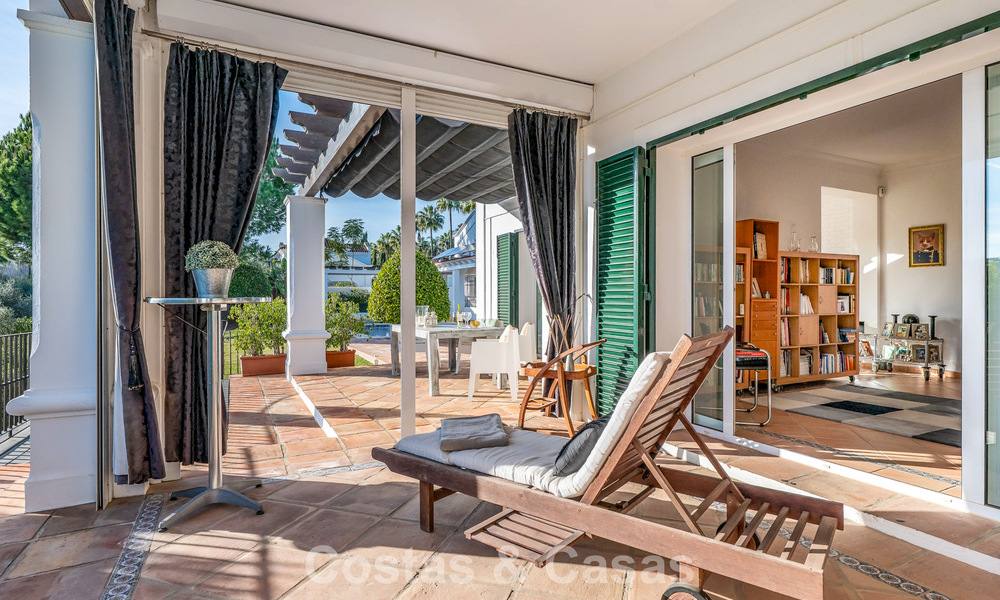 Authentieke Andalusische villa met idyllisch, panoramisch golfzicht te koop in Sotogrande Alto, Costa del Sol 795200