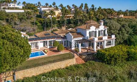 Authentieke Andalusische villa met idyllisch, panoramisch golfzicht te koop in Sotogrande Alto, Costa del Sol 795232