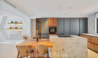 Stijlvol gemoderniseerd herenhuis te koop op wandelafstand van het strand in Puerto Banus, Marbella 795324 