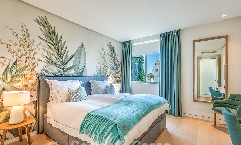 Luxueus, hedendaags tuinappartement met zeezicht te koop in een boutique complex nabij Marbella stad 795346