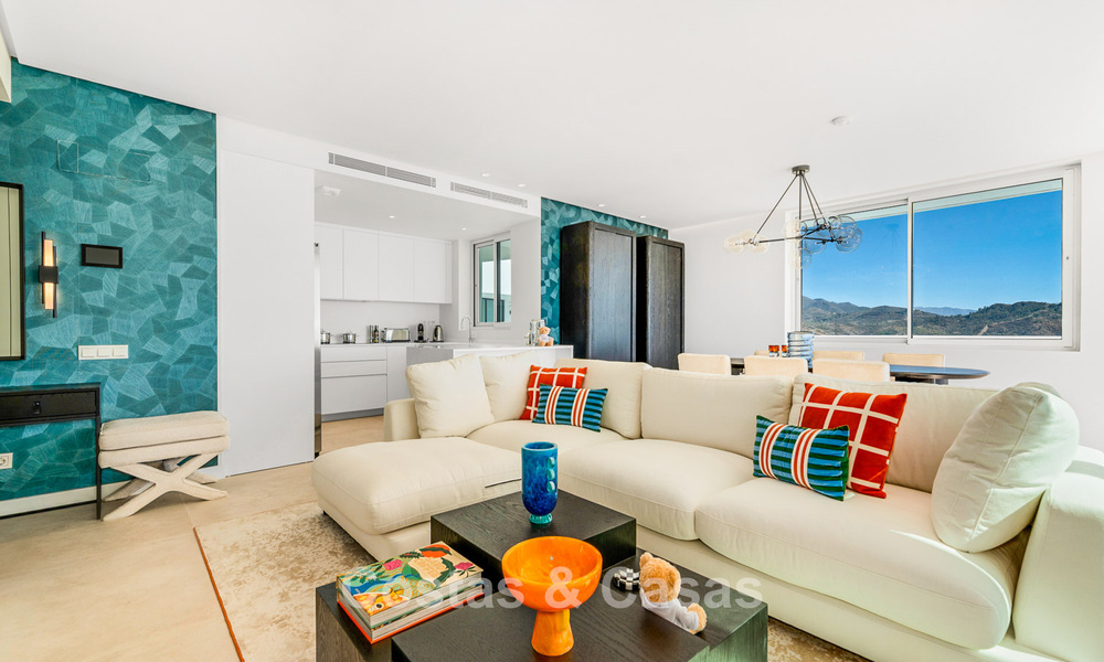 Instapklaar, avant-gardist appartement met subliem zeezicht te koop op luttele minuten van Marbella stad 795357