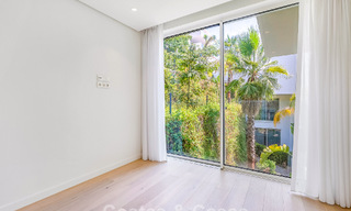 Lichtrijk appartement met zeezicht te koop in een resort-stijl complex op korte afstand van Marbella stad 795366 