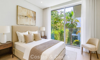 Lichtrijk appartement met zeezicht te koop in een resort-stijl complex op korte afstand van Marbella stad 795377 