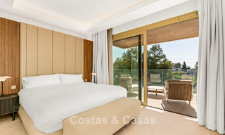 Luxe appartement te koop met panoramische uitzichten op Marbella’s Golden Mile vlakbij het strand en Puerto Banus 796010 