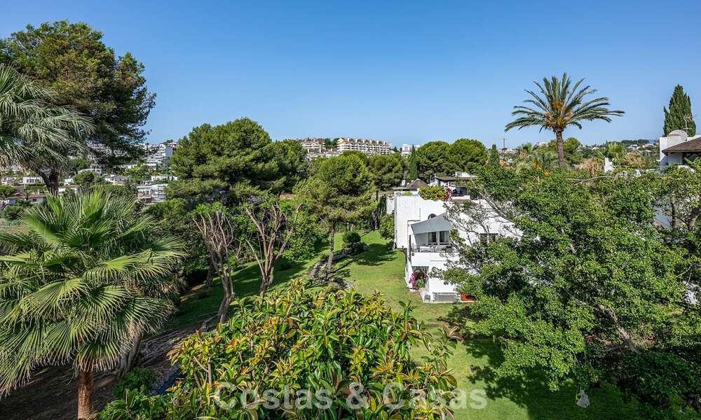 Prachtig gerenoveerde villa in Boho-chic stijl te koop in Nueva Andalucia, Marbella 795825