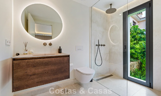 Elegante designvilla met panoramisch uitzicht te koop over de golfvallei van Nueva Andalucia, Marbella 795665 