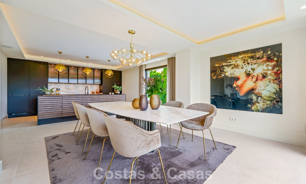 Elegante designvilla met panoramisch uitzicht te koop over de golfvallei van Nueva Andalucia, Marbella 795668