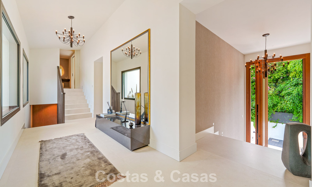 Elegante designvilla met panoramisch uitzicht te koop over de golfvallei van Nueva Andalucia, Marbella 795669