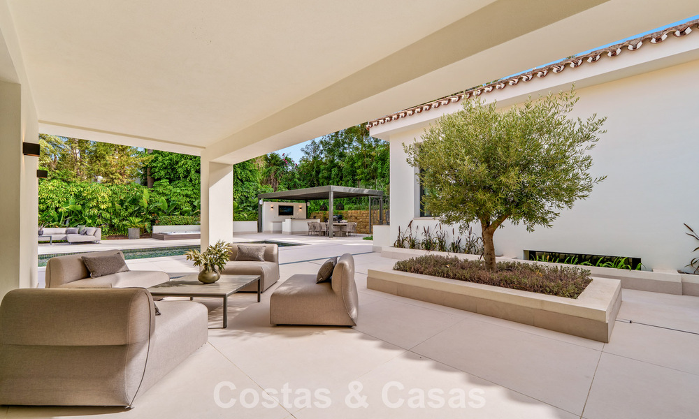 Elegante designvilla met panoramisch uitzicht te koop over de golfvallei van Nueva Andalucia, Marbella 795675