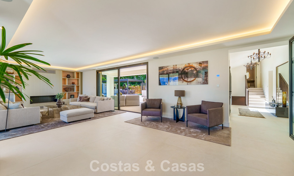 Elegante designvilla met panoramisch uitzicht te koop over de golfvallei van Nueva Andalucia, Marbella 795688